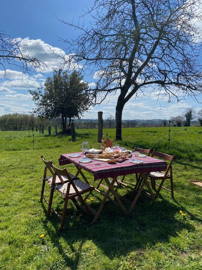 Entire Farm House Stay, La Gerouardiere Barenton Zewnętrze zdjęcie