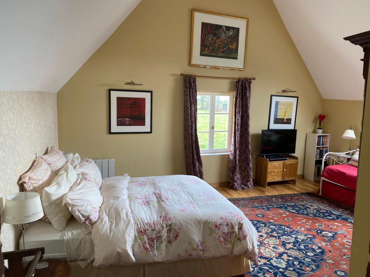 Entire Farm House Stay, La Gerouardiere Barenton Zewnętrze zdjęcie